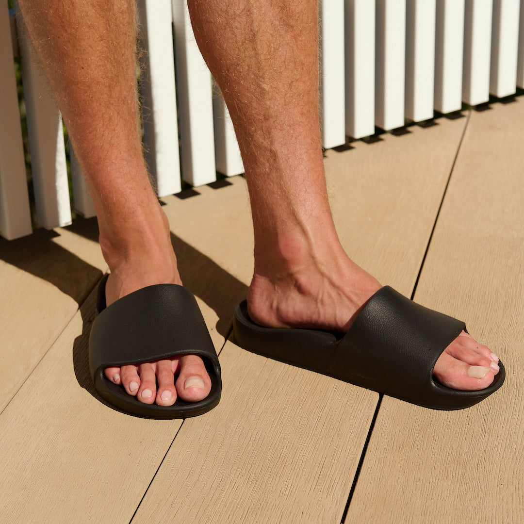 Slides - Classic Black